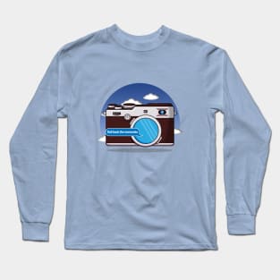 Roll back the memories classic camera design Long Sleeve T-Shirt